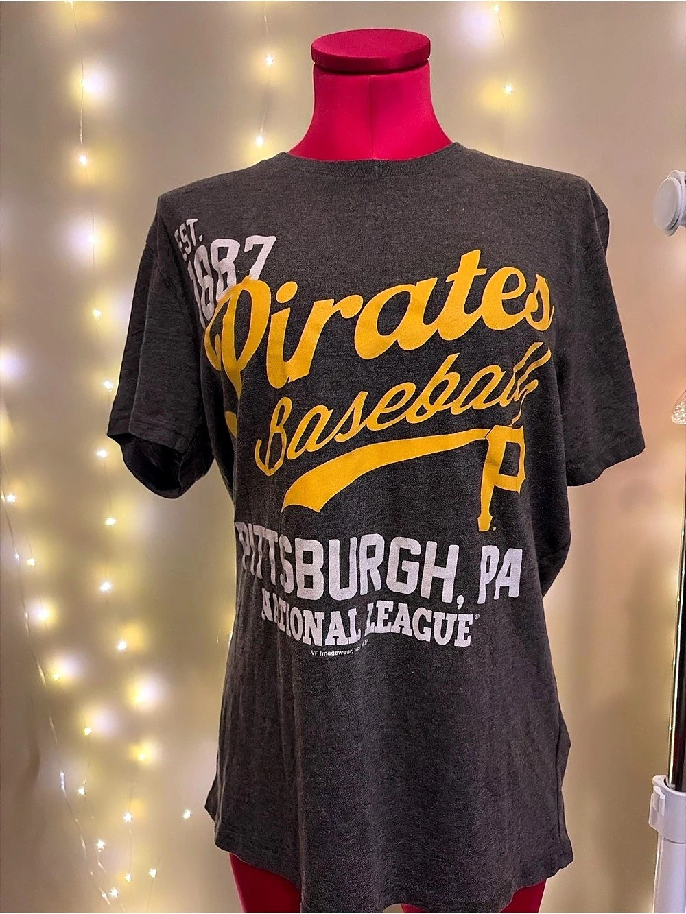 MLB Pittsburgh Pirates Baseball T-Shirt Graphic Tee Size Medium